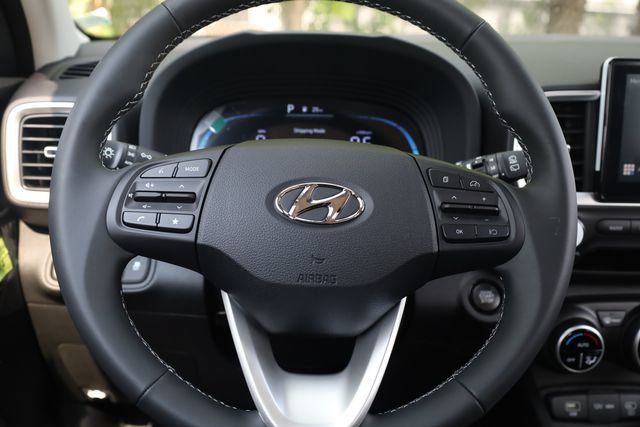 New 2026 Hyundai Venue SEL FWD image 13