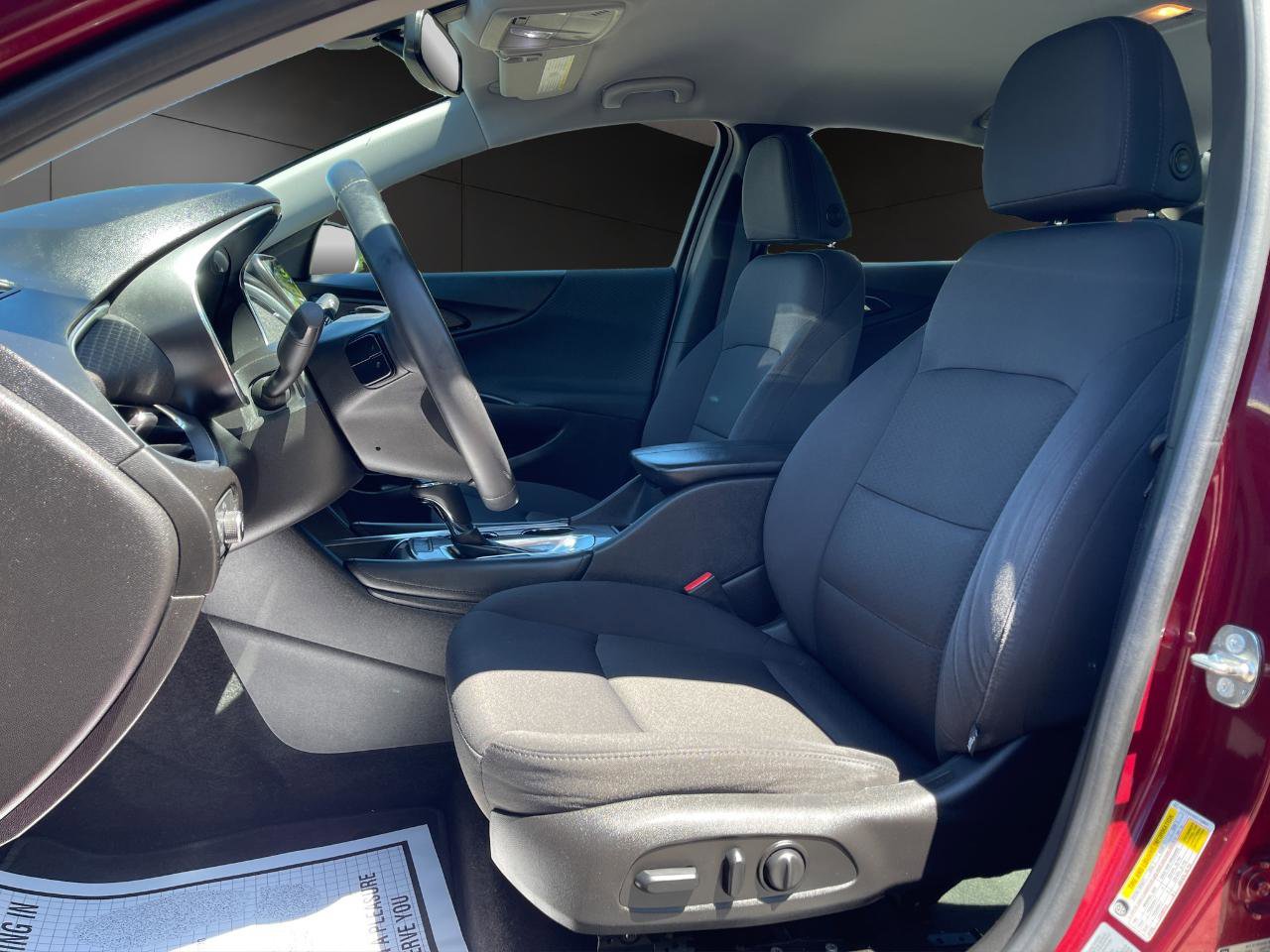 Used 2016 Chevrolet Malibu LT FWD image 9