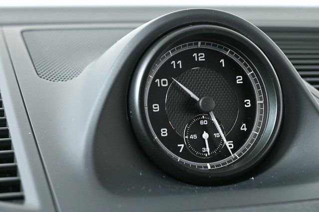 New 2026 Porsche Macan image 16