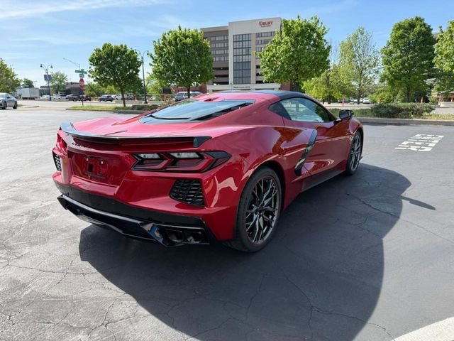 Used 2025 Chevrolet Corvette Stingray Preferred Cpe RWD image 7