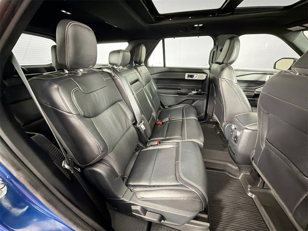 Used 2021 Ford Explorer ST w/ ST Street Pack image 25