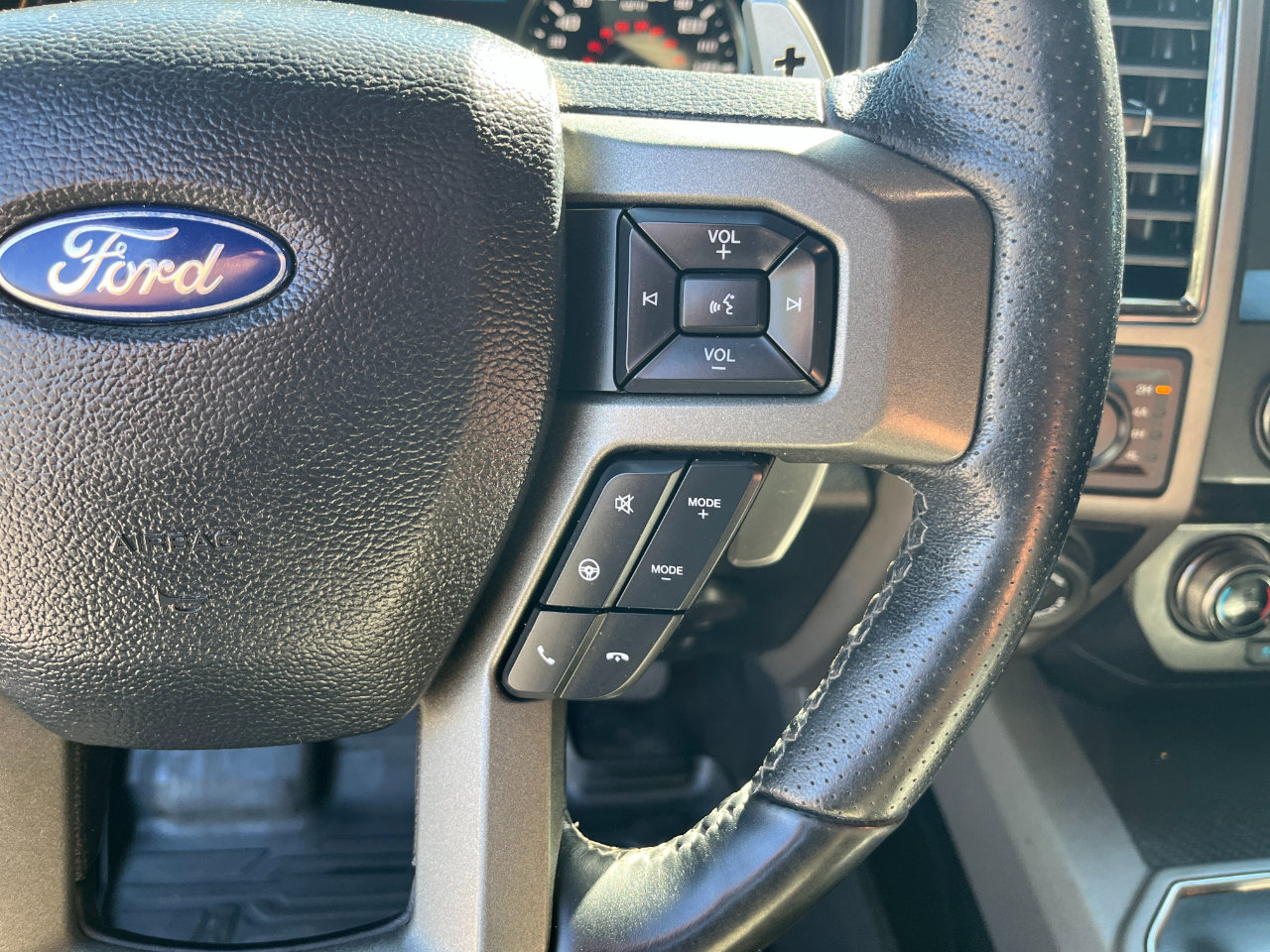 Used 2020 Ford F150 Raptor w/ Equipment Group 802A Luxury image 19