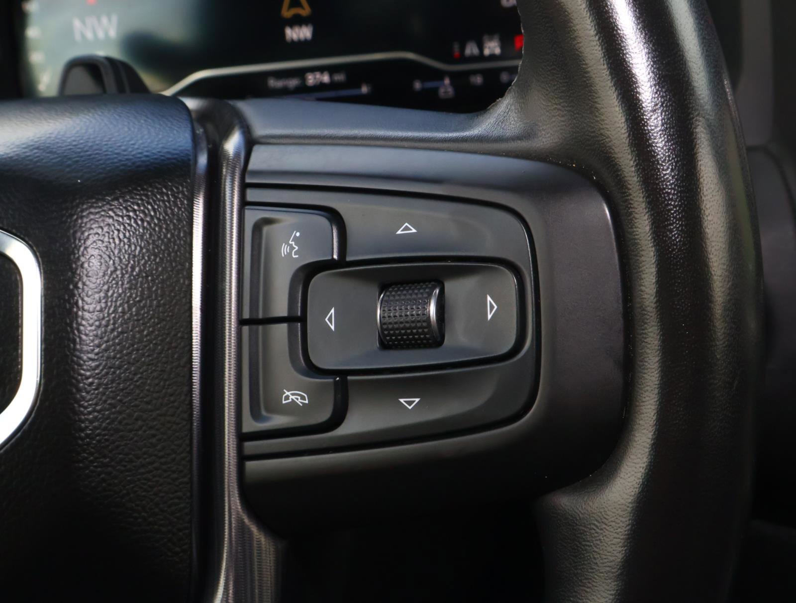 Used 2023 GMC Yukon Denali Ultimate image 29