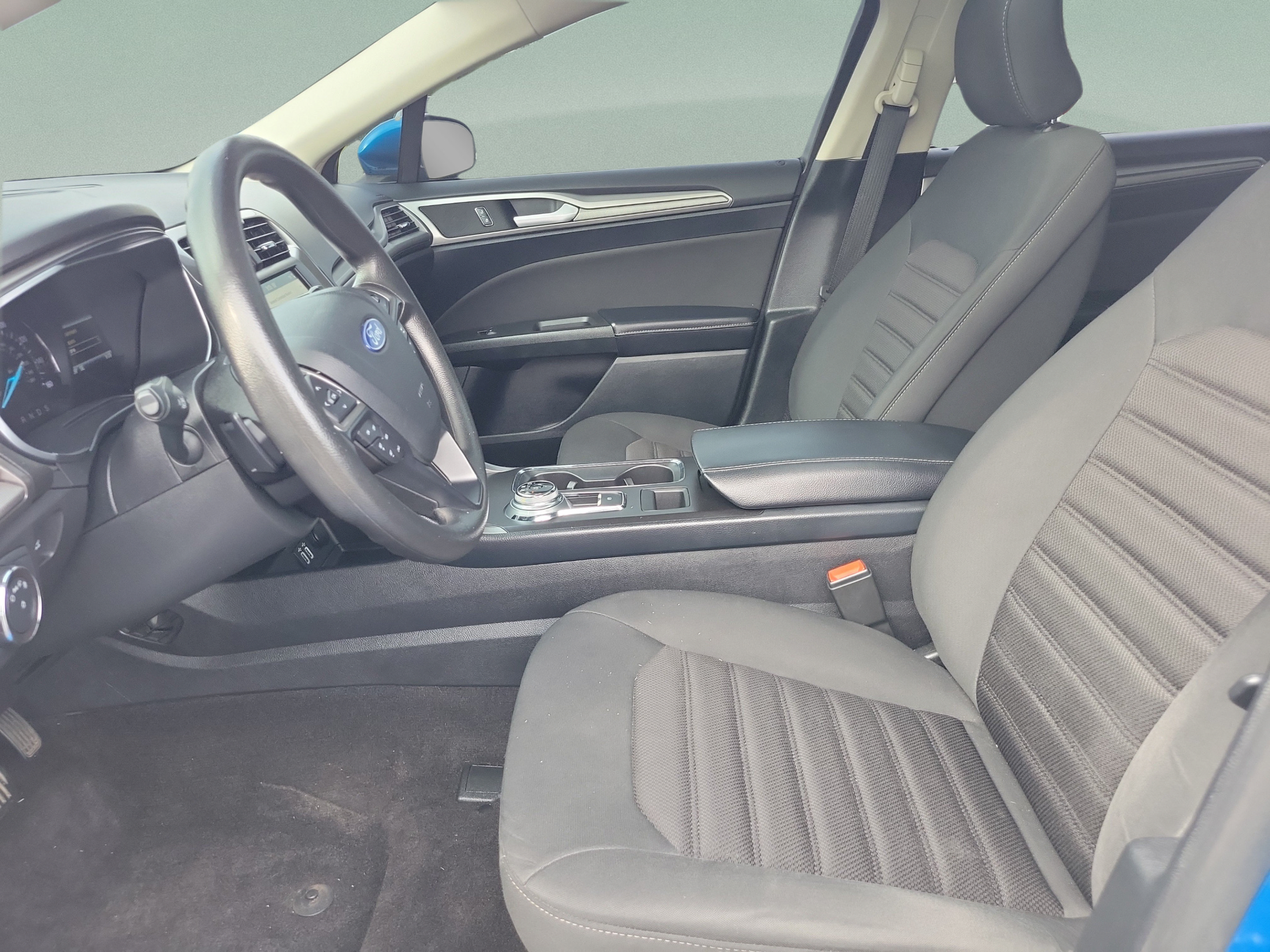 Used 2019 Ford Fusion SE AWD/4WD image 14