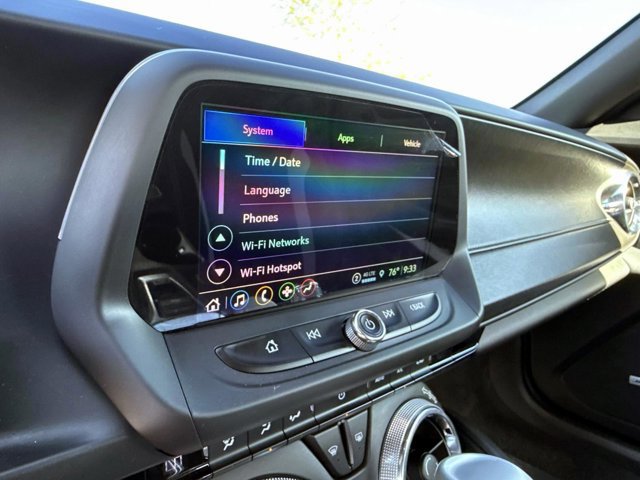 Used 2022 Chevrolet Camaro LT w/ Technology Package RWD image 18