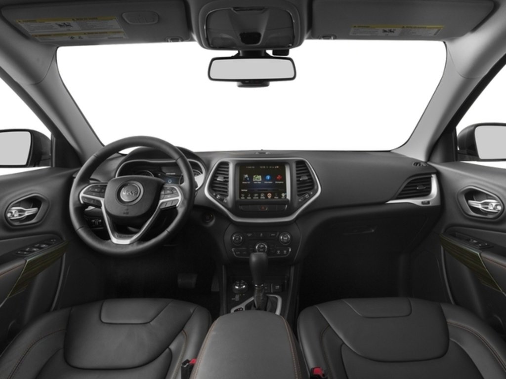 Used 2017 Jeep Cherokee Trailhawk w/ Cold Weather Group image 7