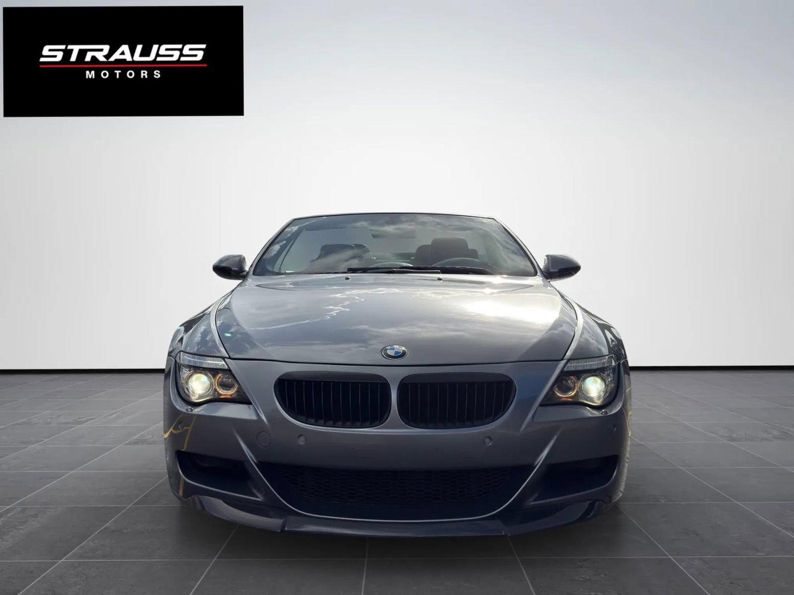 Used 2010 BMW M6 Convertible RWD image 4