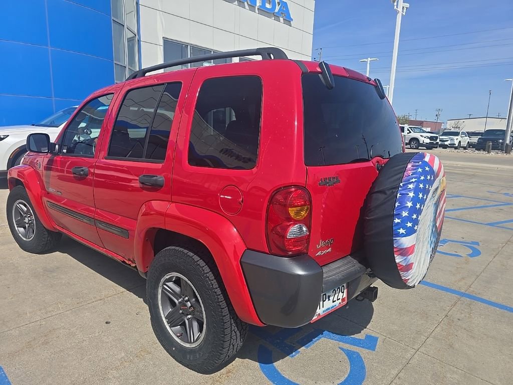 Used 2004 Jeep Liberty Sport w/ PWR Convenience Group AWD/4WD image 2