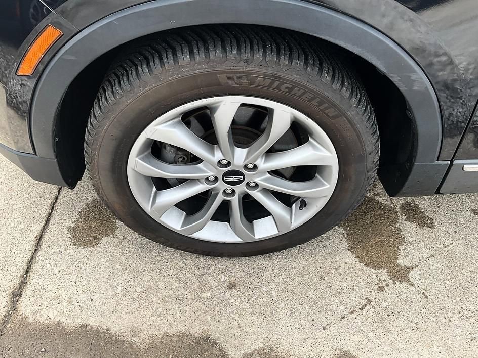 Used 2015 Lincoln MKC FWD w/ Equipment Group 101A Select image 10