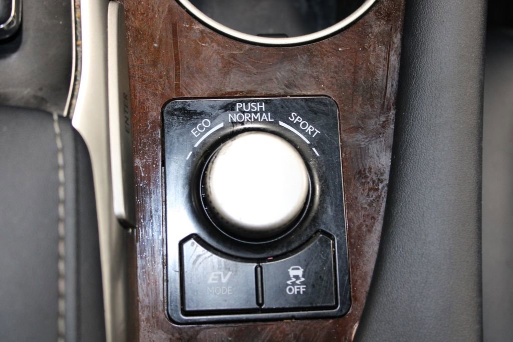 Used 2019 Lexus RX 450h AWD w/ Navigation Package image 42