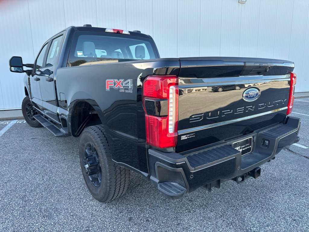 Used 2025 Ford F250 XL w/ STX Appearance Package AWD/4WD image 5