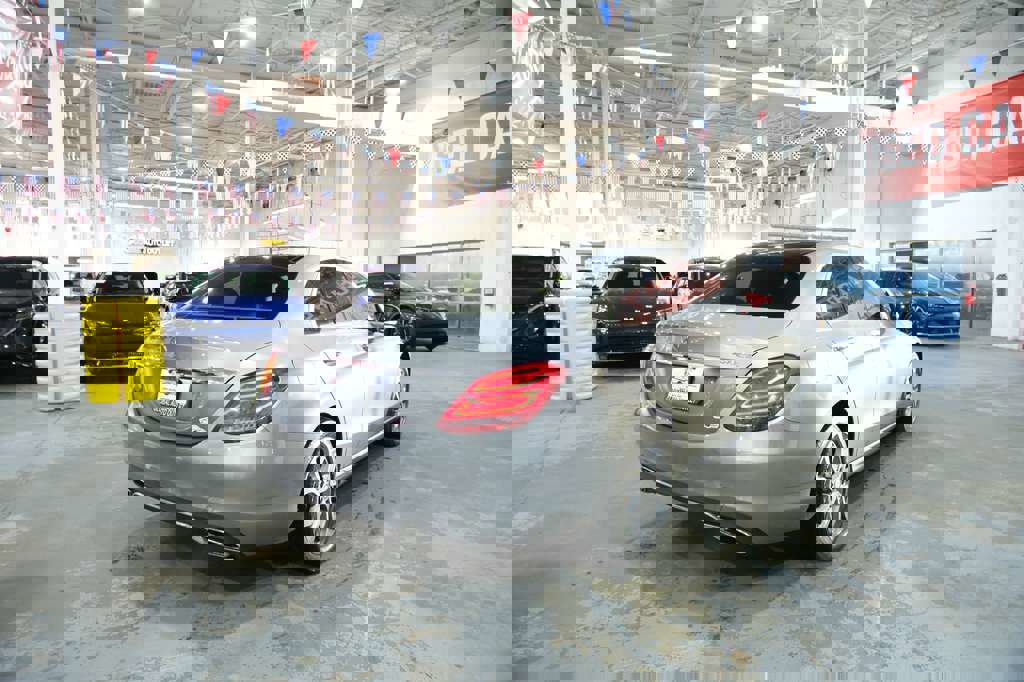 Used 2015 Mercedes-Benz C 300 4MATIC Sedan image 11