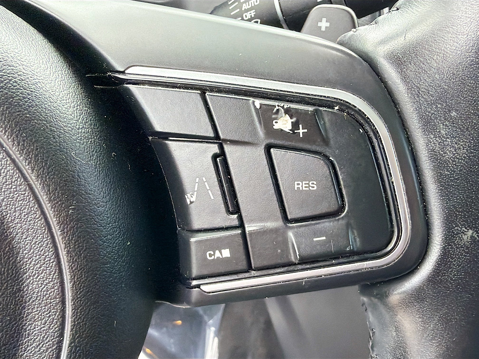 Used 2020 Jaguar F-PACE AWD/4WD image 35