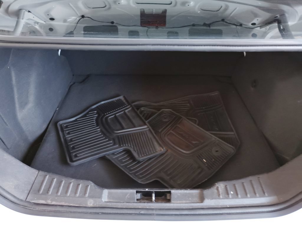 Used 2013 Ford Focus SE FWD image 17