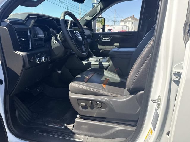 Used 2024 GMC Sierra 2500 AT4 w/ AT4 Premium Plus Package AWD/4WD image 20