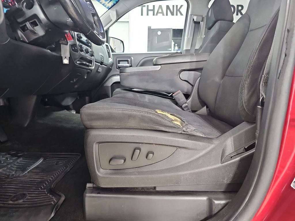 Used 2018 Chevrolet Silverado 1500 LT w/ All Star Edition AWD/4WD image 33