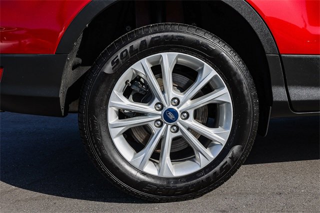 Used 2019 Ford Escape SEL image 8