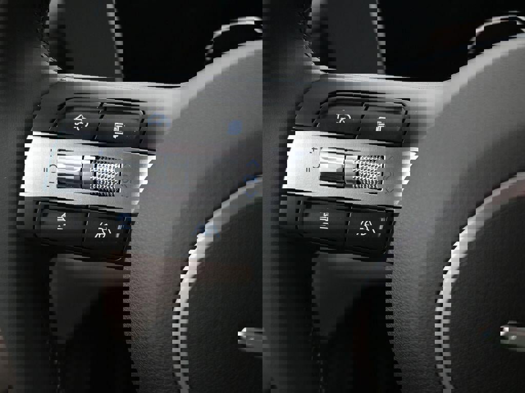 New 2025 Hyundai Tucson SEL image 17