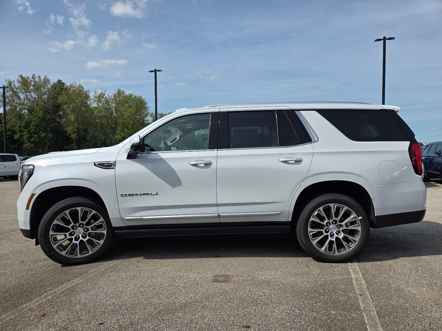 New 2026 GMC Yukon Denali w/ Sun & Power Step Package AWD/4WD image 16