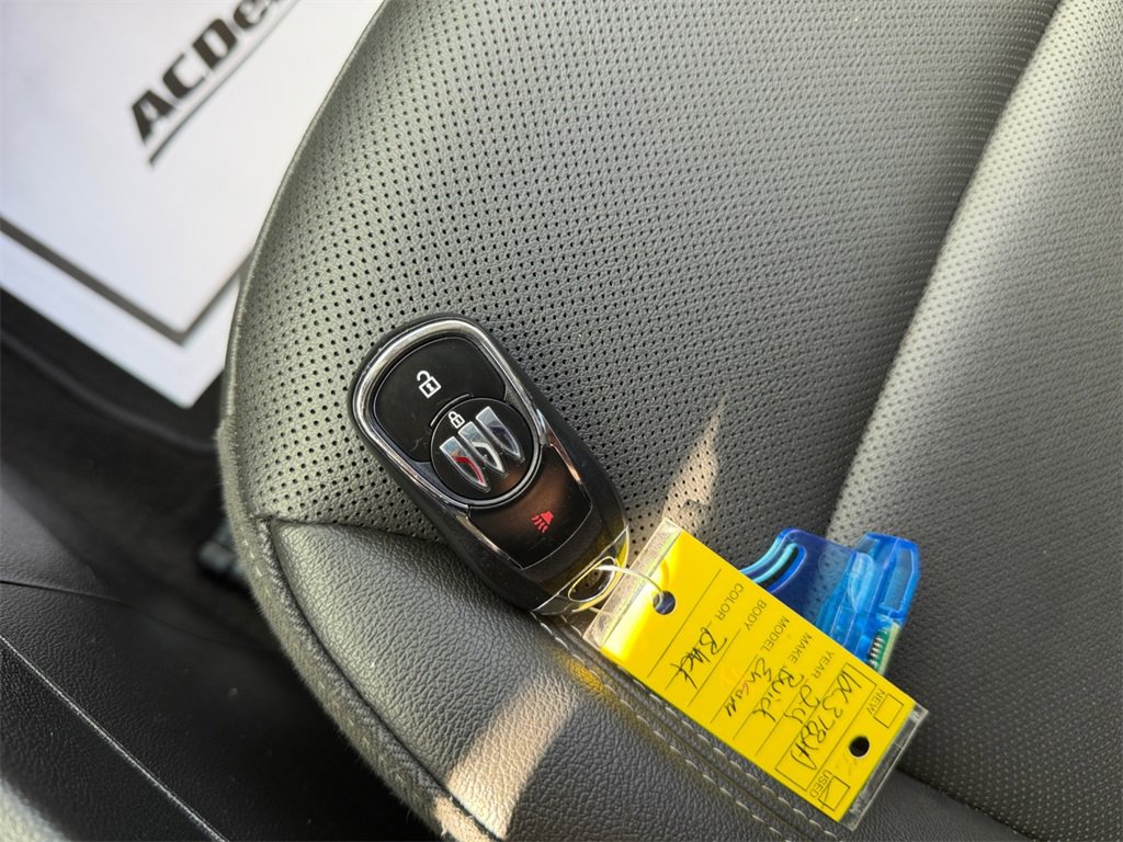 Used 2024 Buick Encore GX Sport Touring image 31