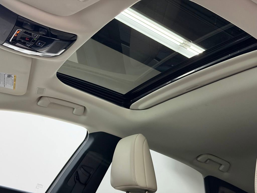 Used 2024 Lexus RX 350 AWD image 13