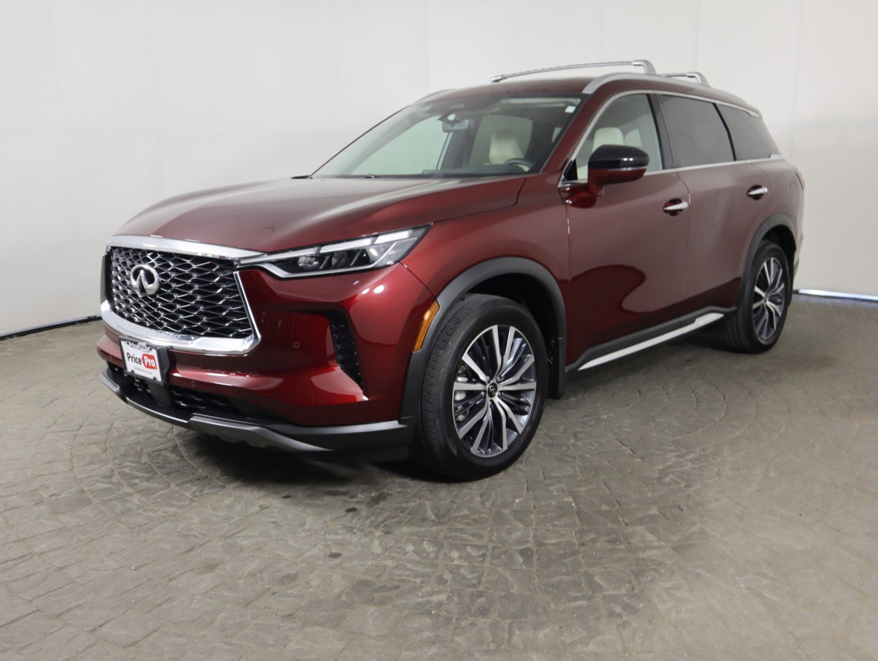 Used 2025 INFINITI QX60 Sensory w/ Vision Package image 4
