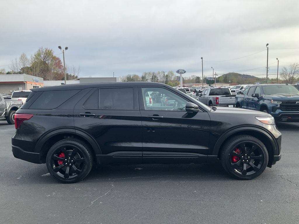 Used 2022 Ford Explorer ST w/ Equipment Group 401A AWD/4WD image 4