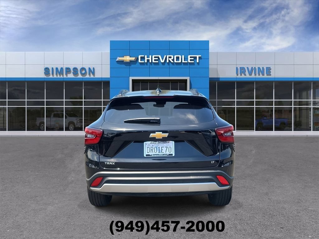 Used 2026 Chevrolet Trax LT FWD image 7