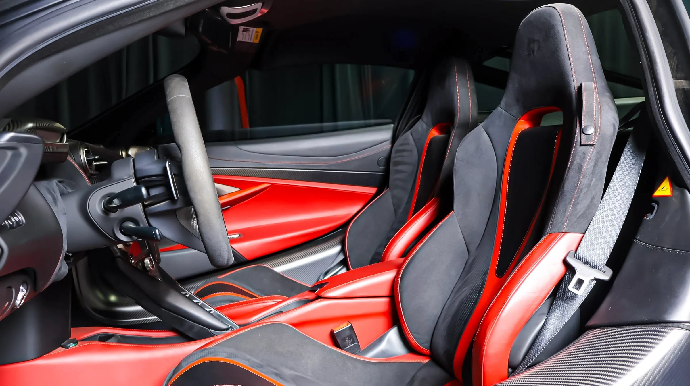 Used 2018 McLaren 720S RWD image 20