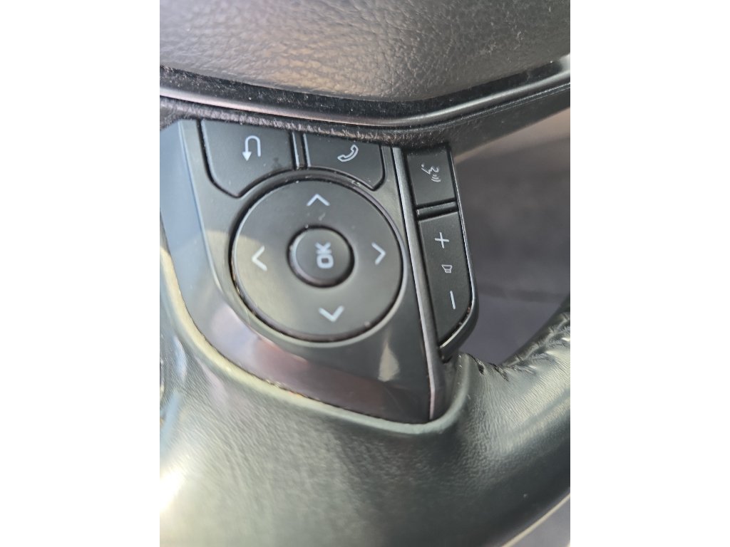 Used 2024 Toyota Camry SE FWD image 14
