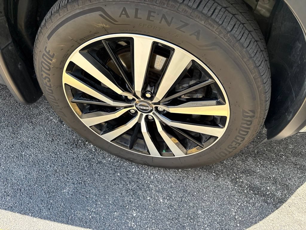Certified 2023 Nissan Pathfinder Platinum AWD/4WD image 4