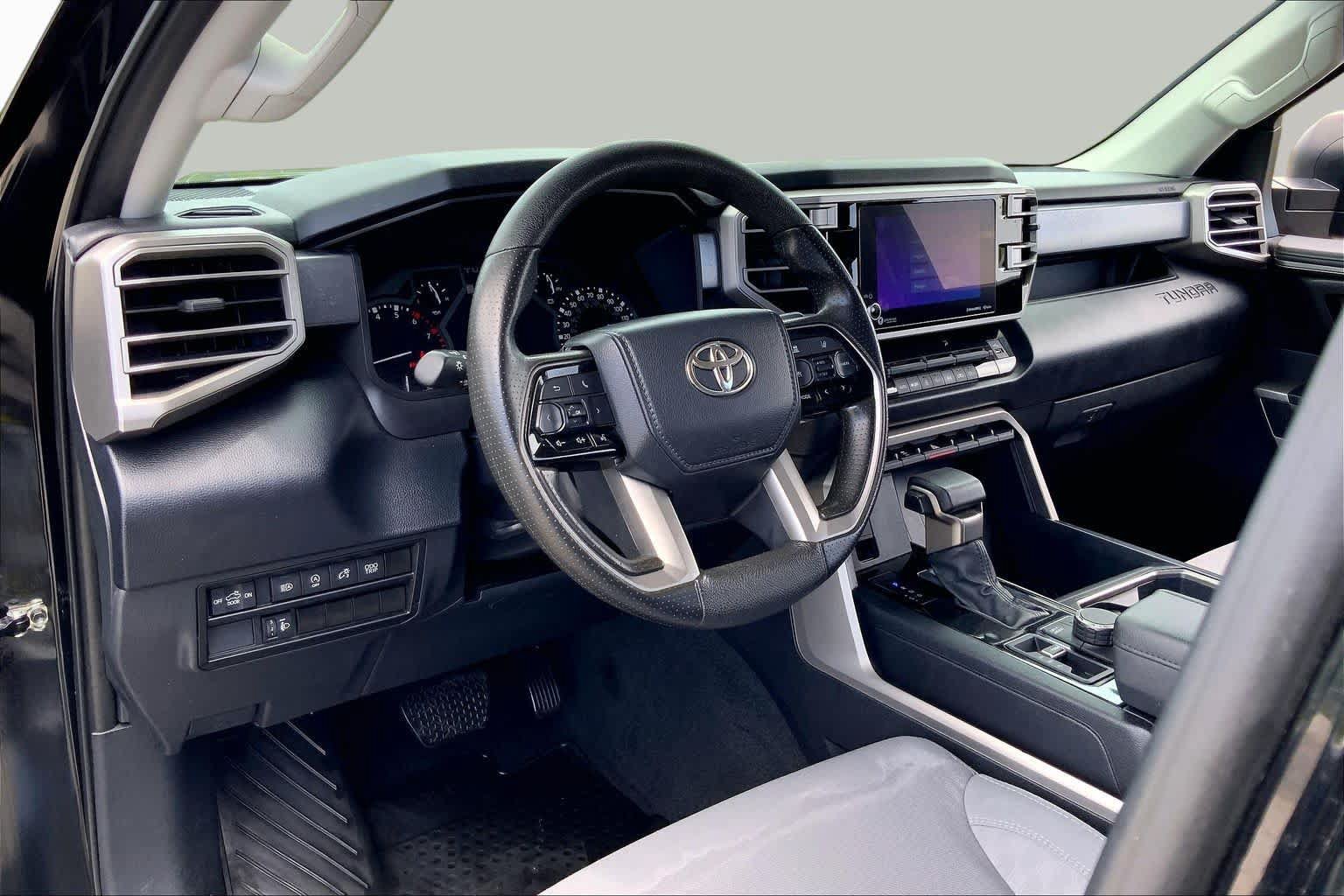 Used 2023 Toyota Tundra SR5 AWD/4WD image 17