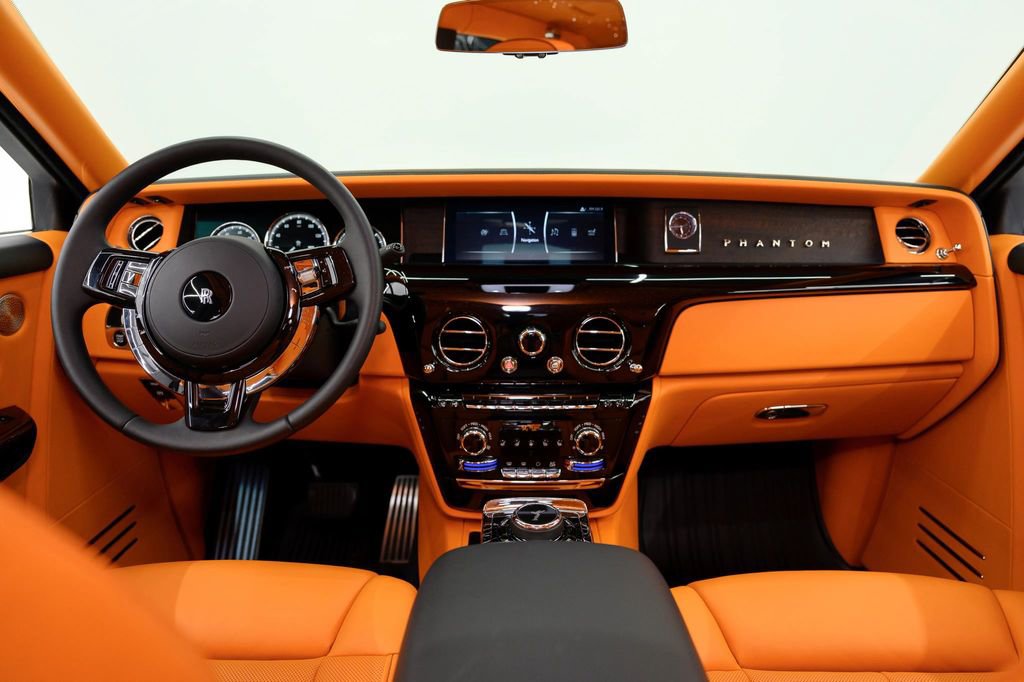 Used 2024 Rolls-Royce Phantom Sedan w/ The Phantom Package RWD image 43