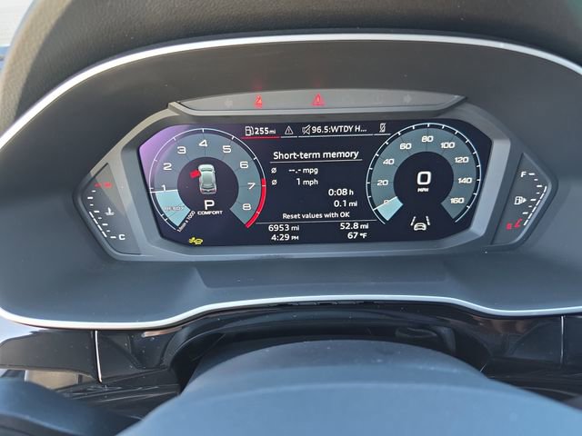 Used 2025 Audi Q3 2.0T Premium w/ Convenience Package AWD/4WD image 23