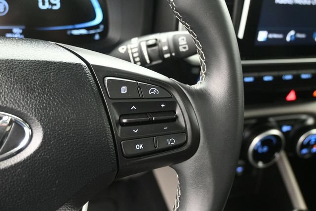 Used 2024 Hyundai Venue SEL FWD image 31