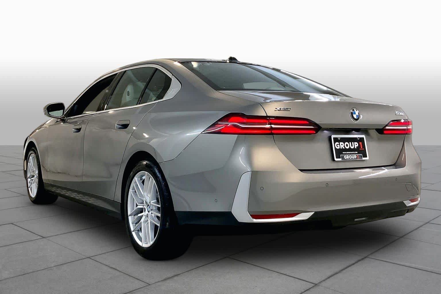 Used 2024 BMW 530i xDrive w/ Executive Package AWD/4WD image 11