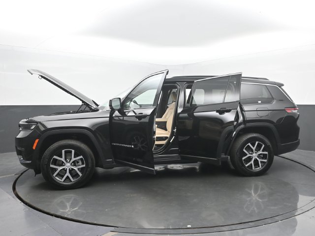 Used 2025 Jeep Grand Cherokee L Limited w/ Trailer Tow Package AWD/4WD image 55