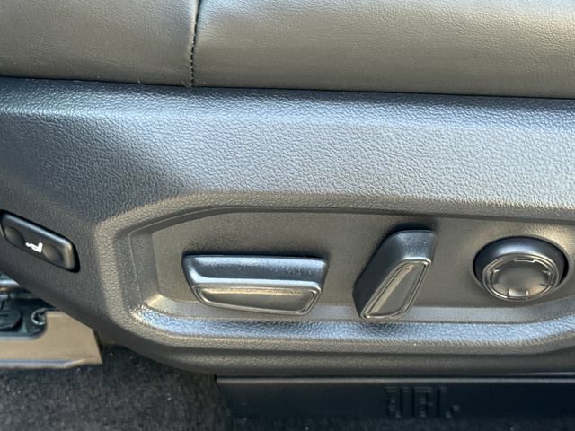 Used 2025 Toyota Sequoia Platinum AWD/4WD image 25