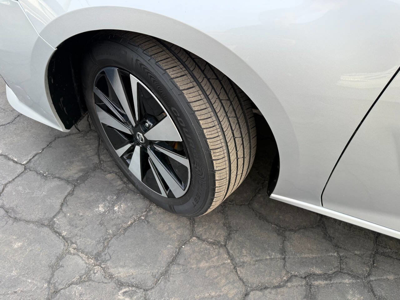 Used 2020 Nissan Altima 2.5 SV image 25