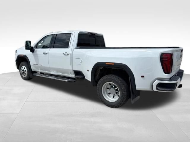 Used 2024 GMC Sierra 3500 Denali w/ Denali Reserve Package AWD/4WD image 3