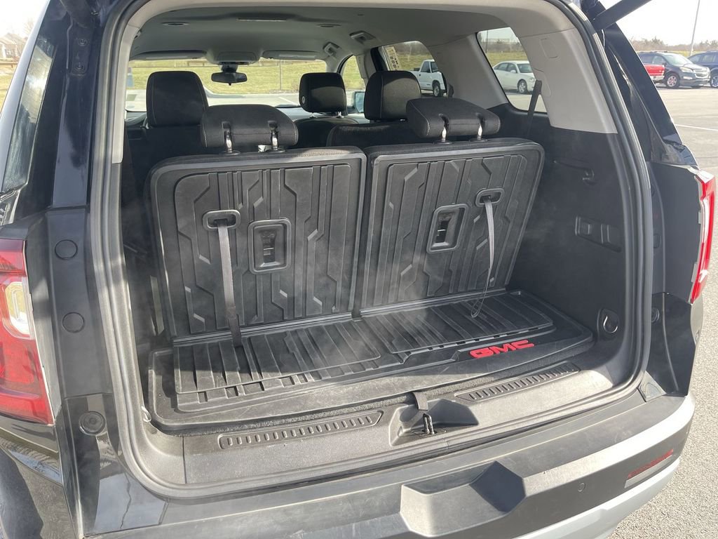 Used 2023 GMC Acadia SLE w/ Driver Convenience Package image 15
