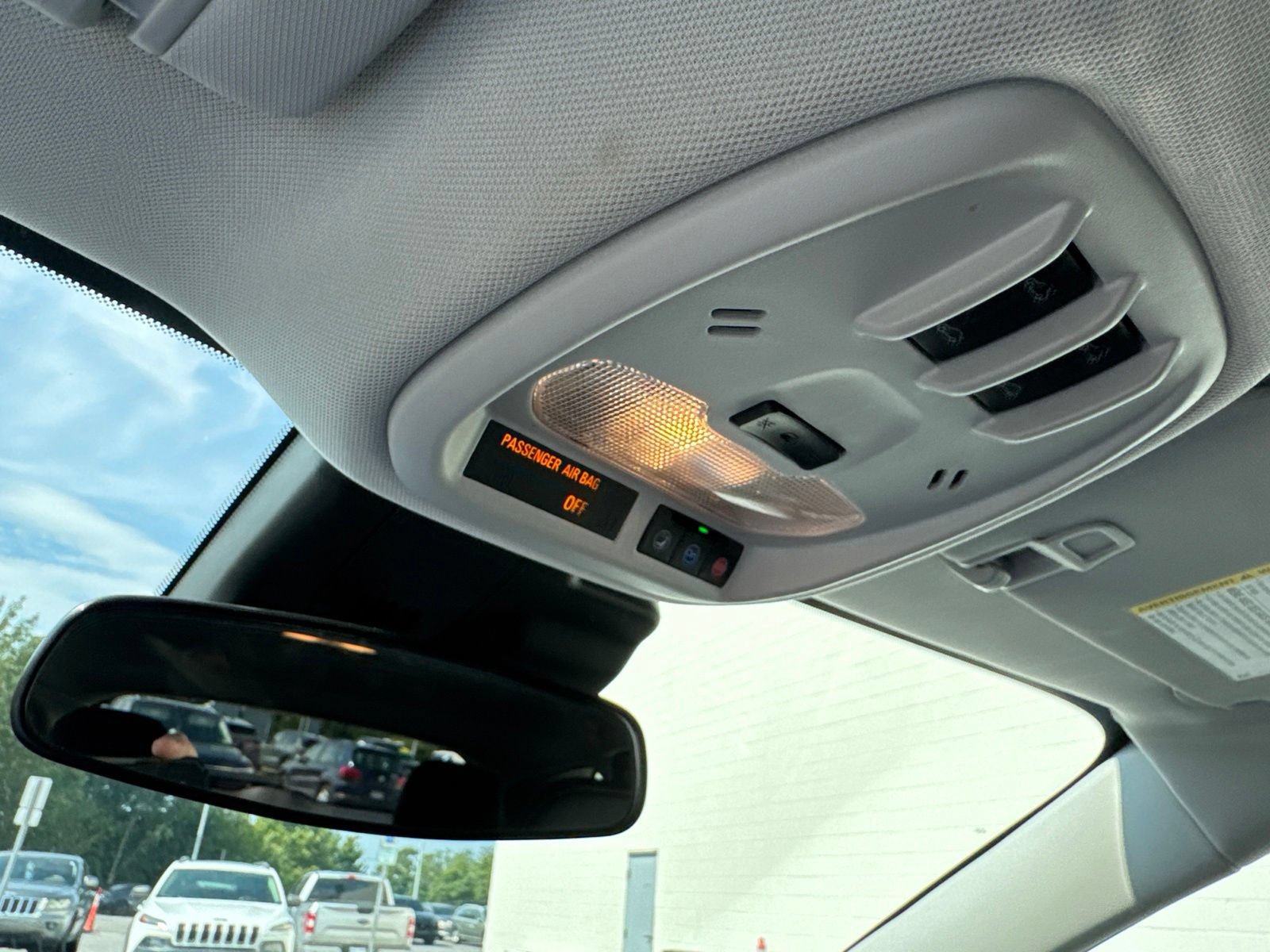 Used 2024 Chevrolet Trax ACTIV w/ Sunroof Package FWD image 27