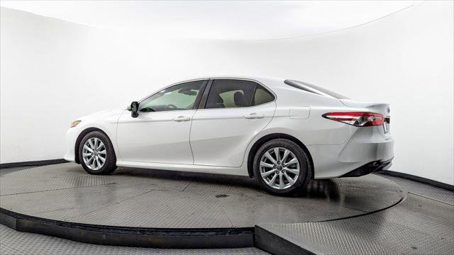 Used 2018 Toyota Camry LE image 6