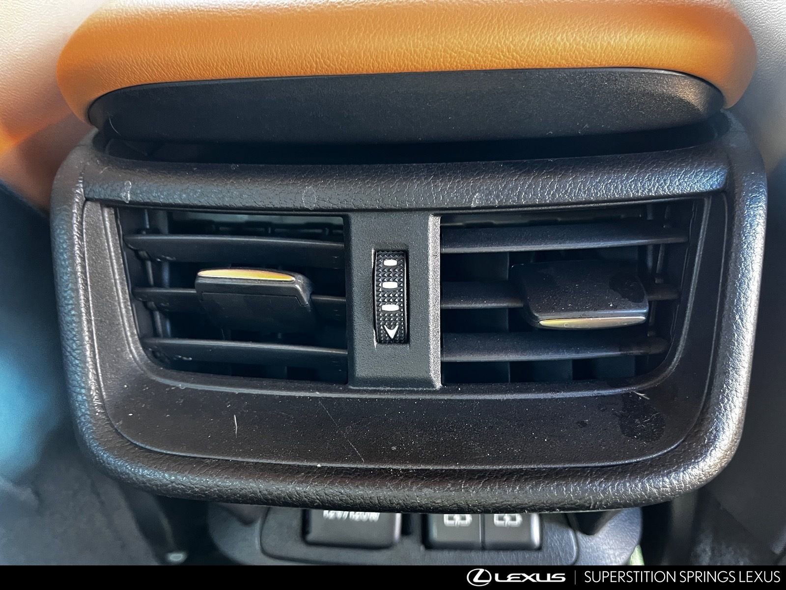 Certified 2024 Lexus ES 300h 300h w/ Premium Package image 27