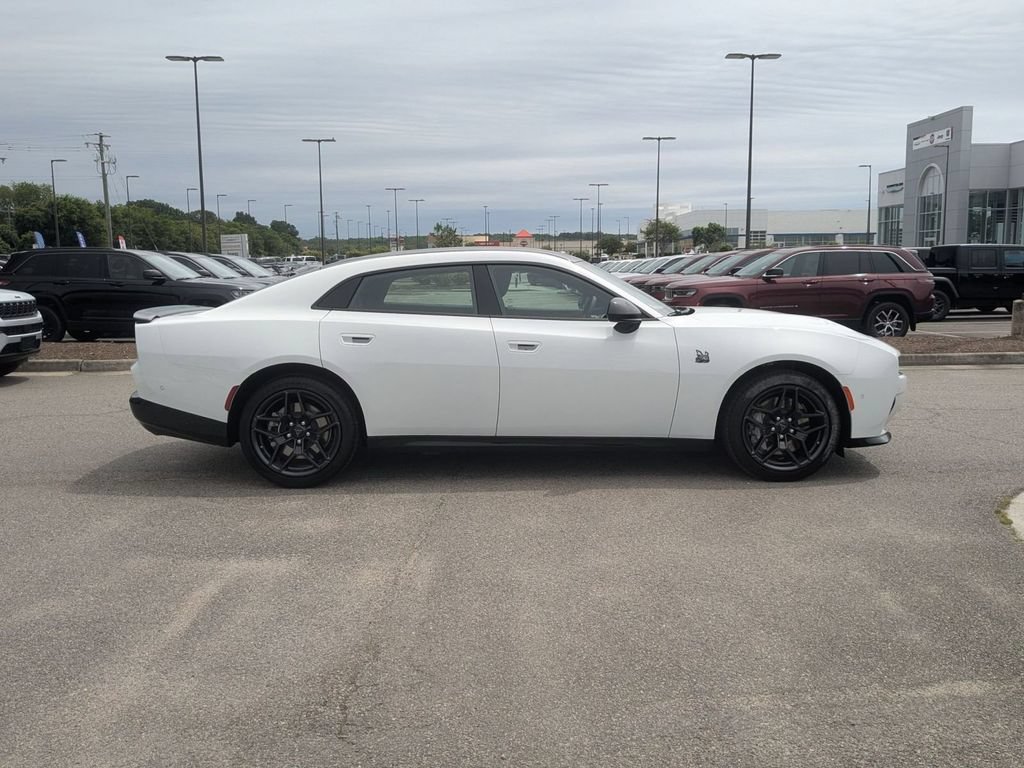 New 2026 Dodge Charger Scat Pack w/ Blacktop Package AWD/4WD image 6