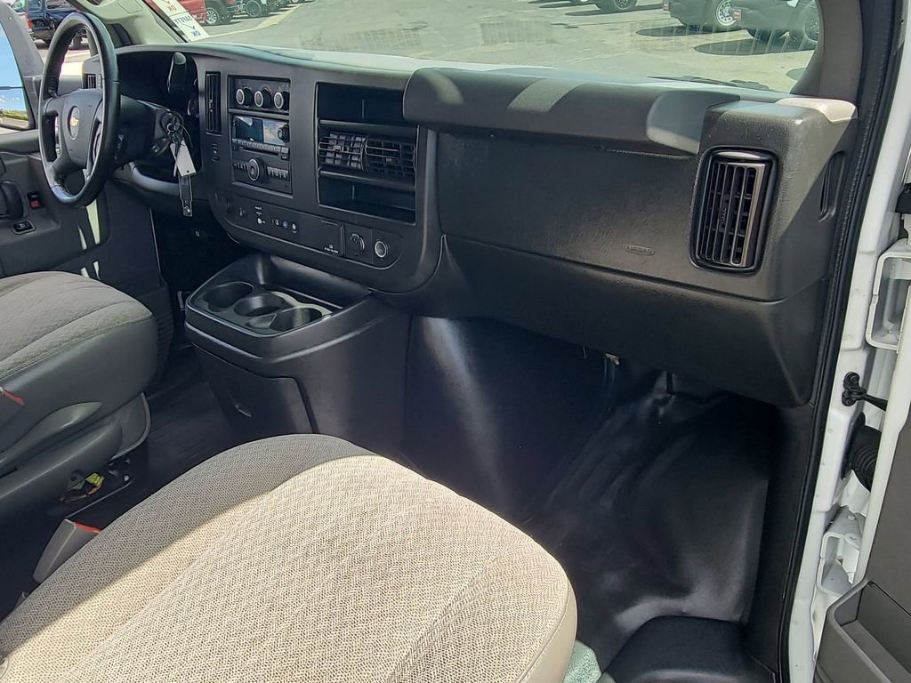 Used 2021 Chevrolet Express 3500 w/ Power Convenience Package RWD image 24