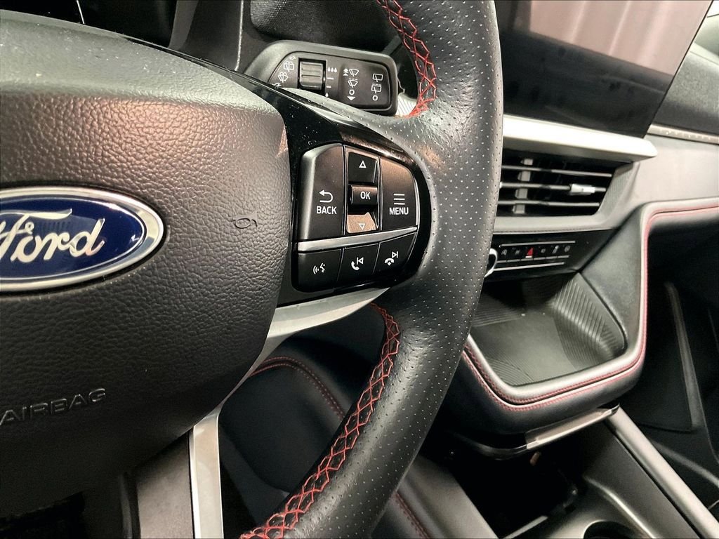 Used 2025 Ford Explorer ST-Line w/ ST-Line Street Pack AWD/4WD image 24