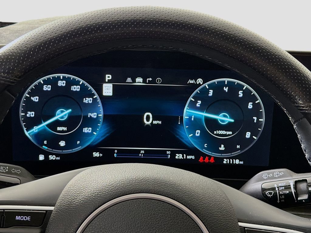 Used 2025 Kia Sportage SX image 15