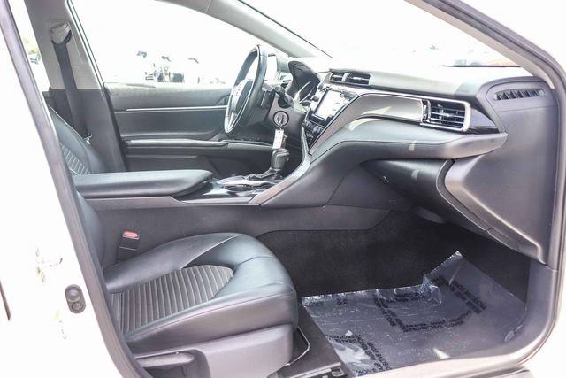 Used 2019 Toyota Camry SE FWD image 19