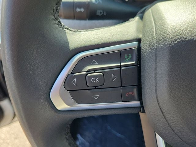 Used 2024 Jeep Compass Latitude AWD/4WD image 19